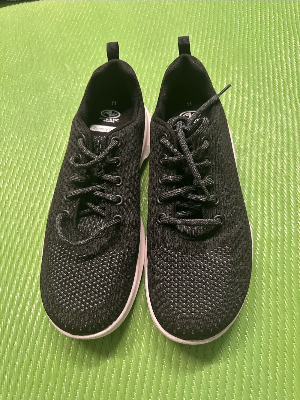 Athletic Works Black Knit Low-Top Sneakers with White Midsole